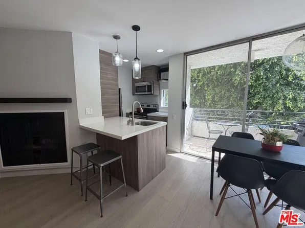 6151 Orange St APT 116, Los Angeles, CA 90048