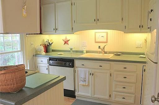 3rd image of 9 Juniper Knoll Ln #9