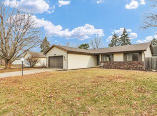 608 Pomona Dr, Champaign, IL 61822