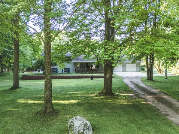 4751 W Vernon Rd, Weidman, MI 48893