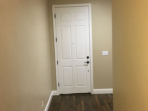 3rd image of 1605 N Cortona Ct