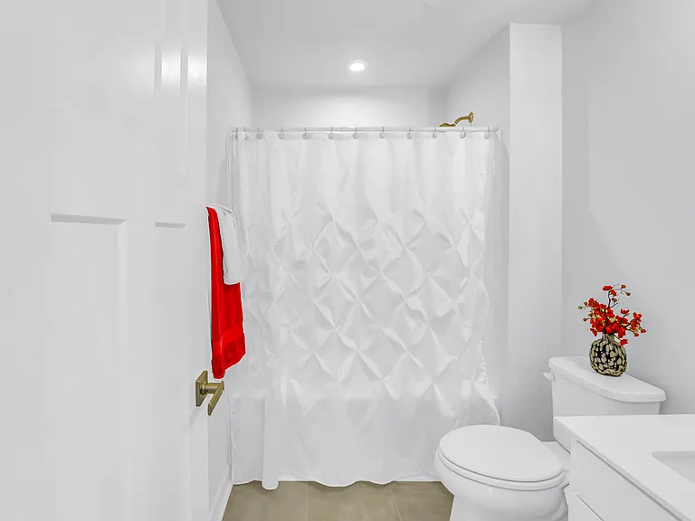 2107 Bluet Dr — Photo 32