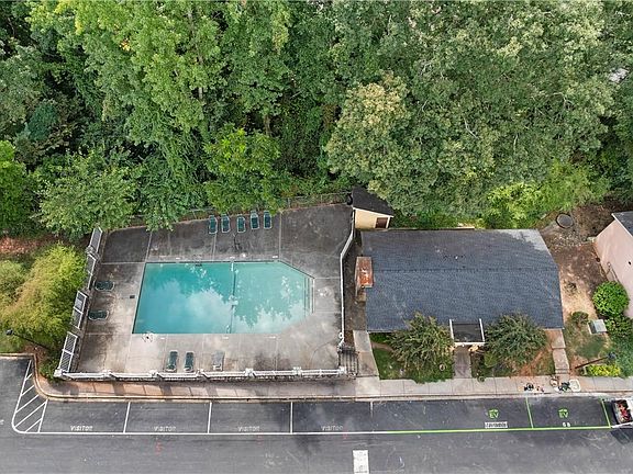 3rd image of 2390 Lawrenceville Hwy Unit E