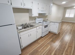 471 4th St NW #2, Arab, AL 35016