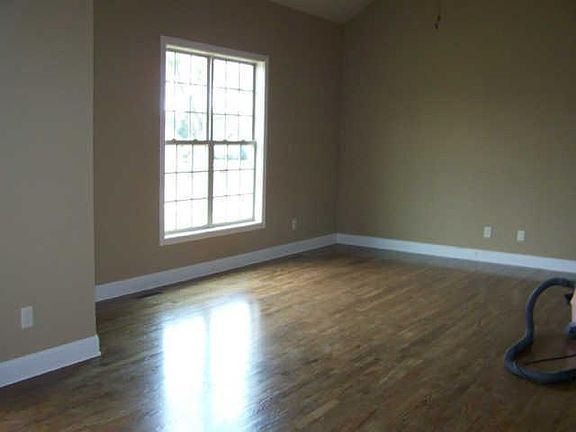 4th image of 139 Star Ct Lot 49