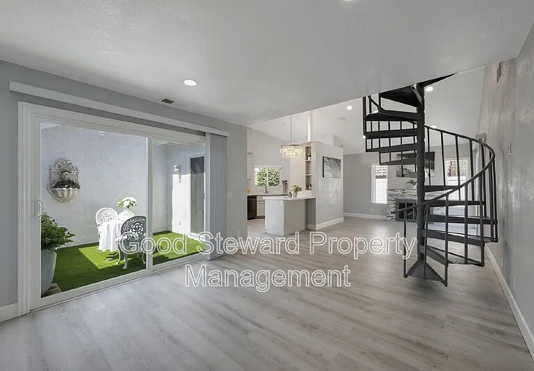 140 S Birchwood St — Photo 17