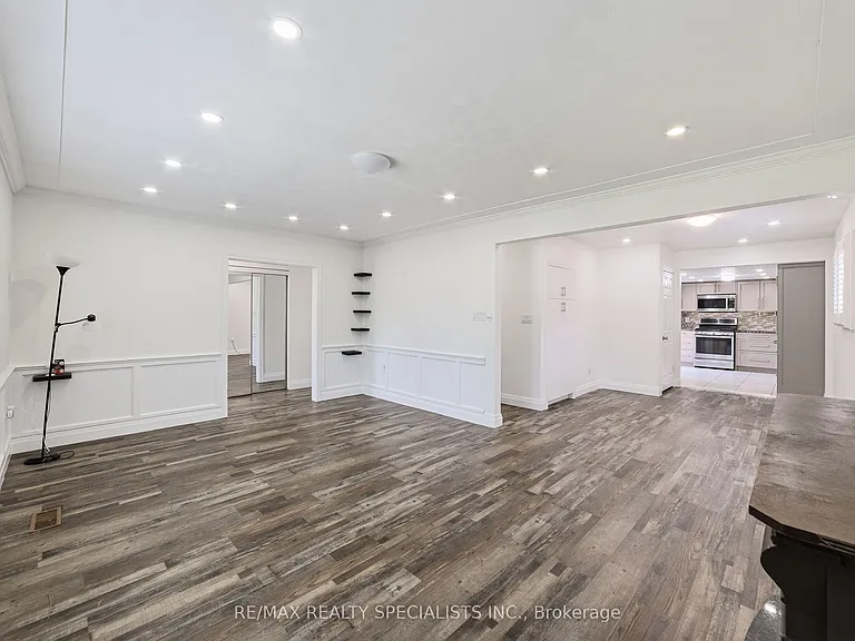 115 Kings Forest Dr — Photo 7