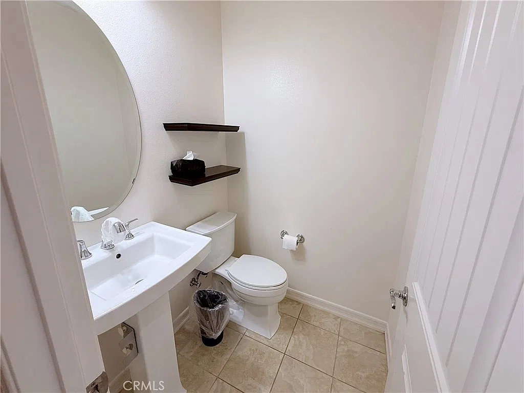 4 bed, 3.5 bath, 2896 sqft, $4,600 — Photo 4