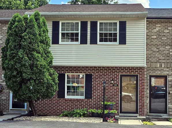 66 Ashford Dr, Enola, PA 17025