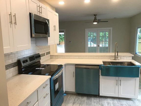 4th image of 658 28th Ave S