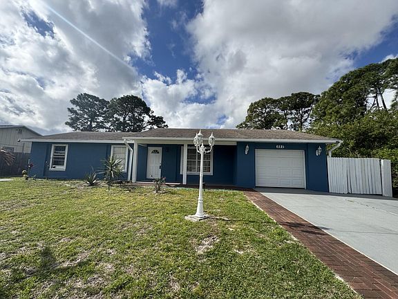 2nd image of 882 SE Walters Terrace