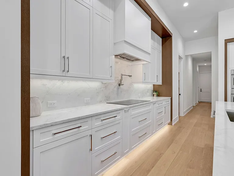 3233 64th St SW — Photo 13