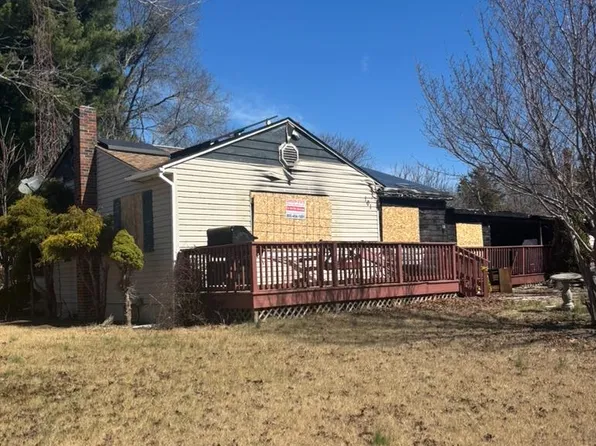 101 East Ave, Cedarville, NJ 08311