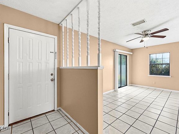 4th image of 3211 Treasure Cir