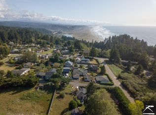 418 7th Ave, Trinidad, CA 95570