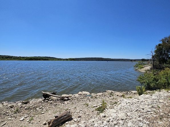 0 Hcr 1104 Loop, Blum, TX 76627