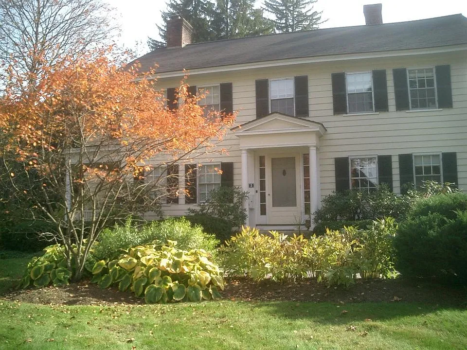 3 Parkway