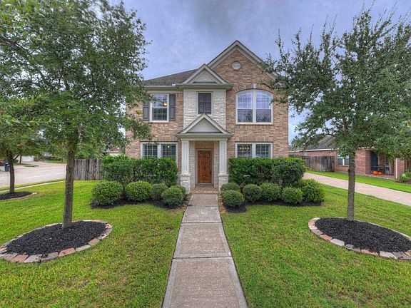 2nd image of 9526 Wakefield Village Dr