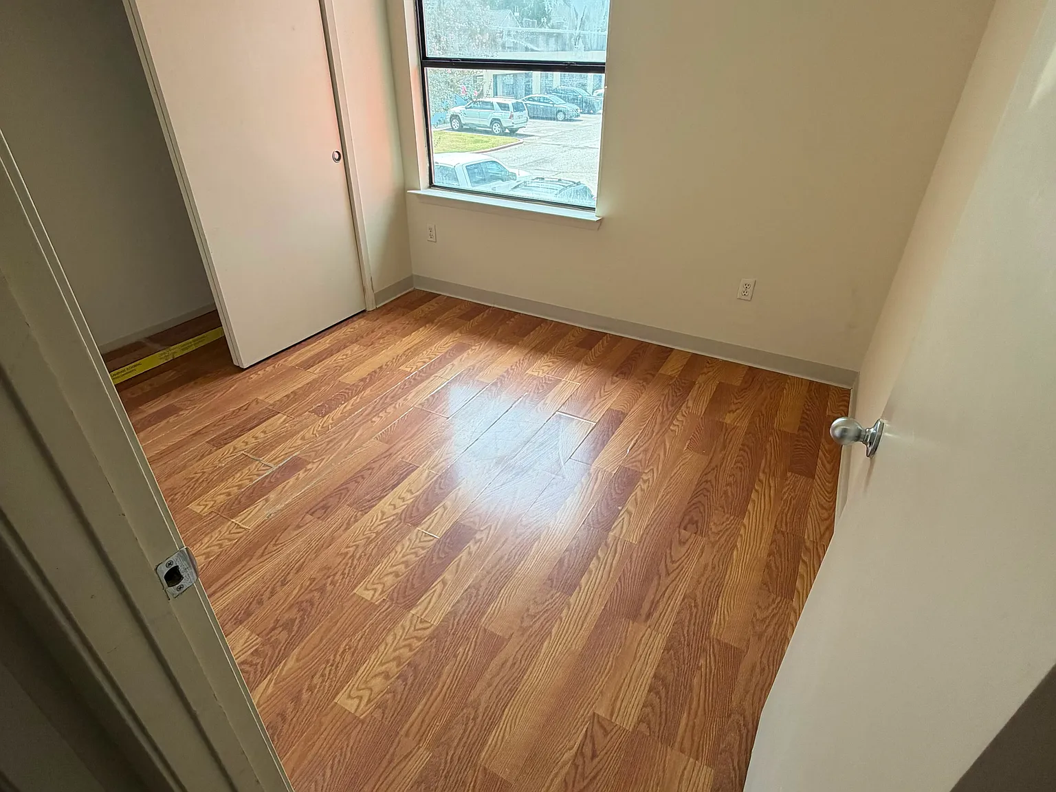 4 bed, $1,000 — Photo 3