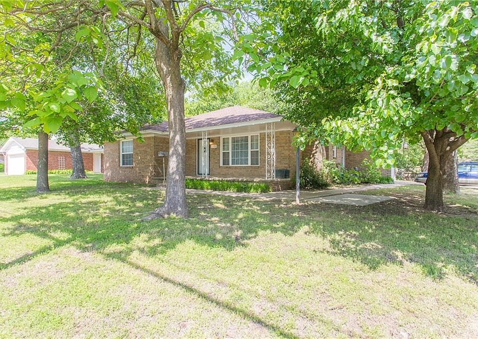 1st image of 2900 N Peniel Ave