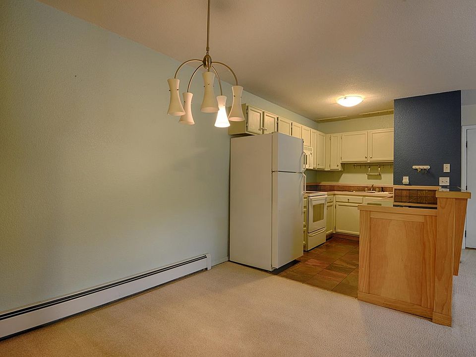 2nd image of 3515 28th St APT 107
