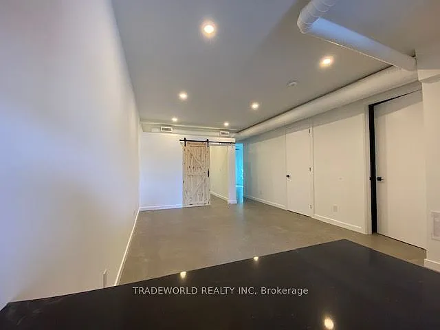 862 Pape Ave #5 — Photo 2
