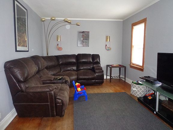 5th image of 108 Bernice Ave