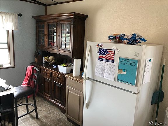 5th image of 16600 25th Ave NE Unit 110