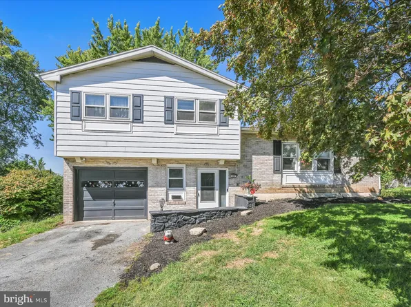 35 Mull Ave, Sinking Spring, PA 19608