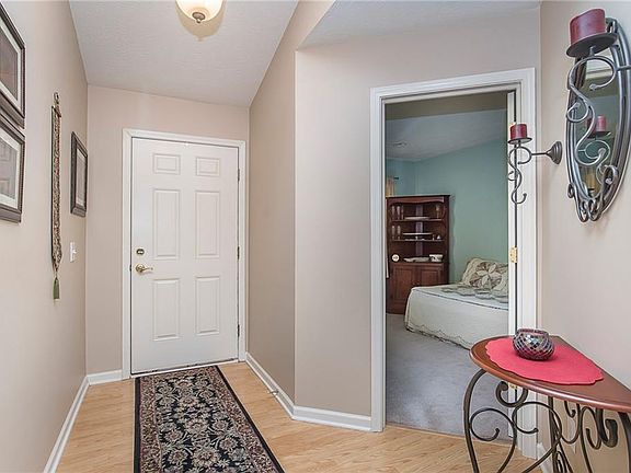 4th image of 12105 Cave Creek Ct