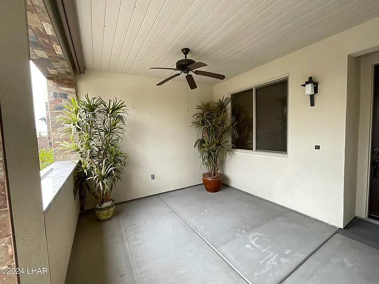 649 Avenida Laredo #101A — Photo 21