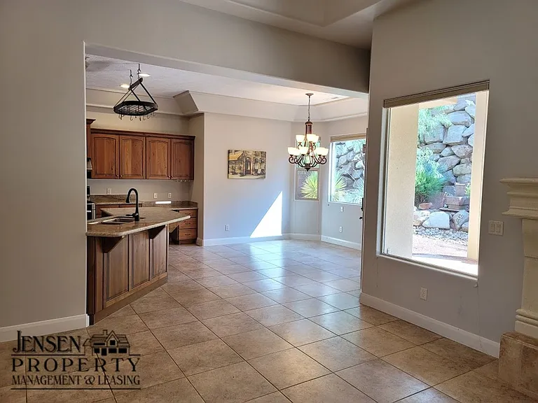 2078 N Gunsight Dr — Photo 24