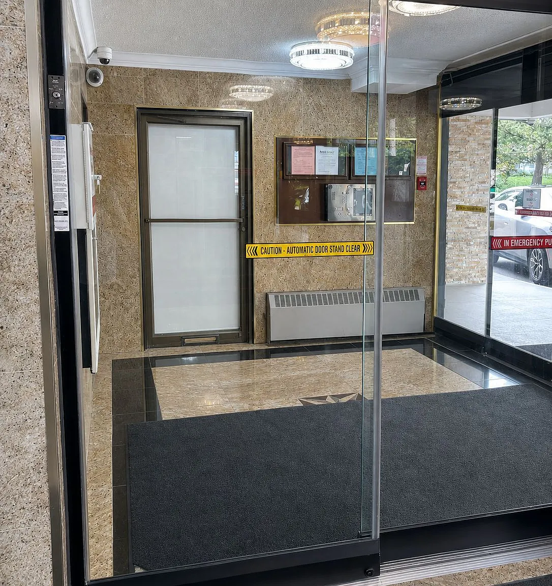 2 bed, $2,200 — Photo 2