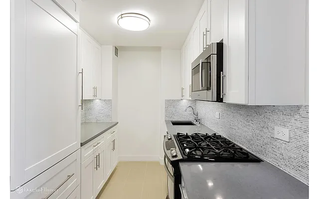 Rented by Douglas Elliman | media 2