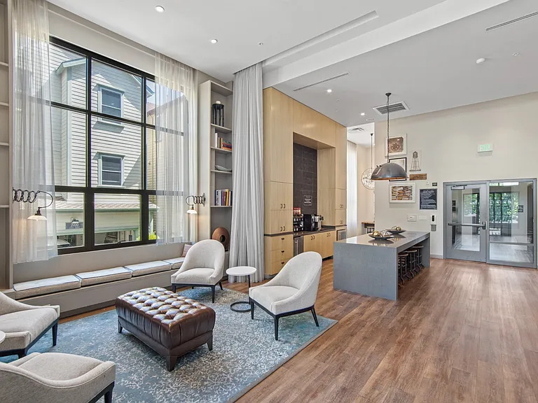 Common Area with Seating at Aventine Apartments in Hercules, CA 94547