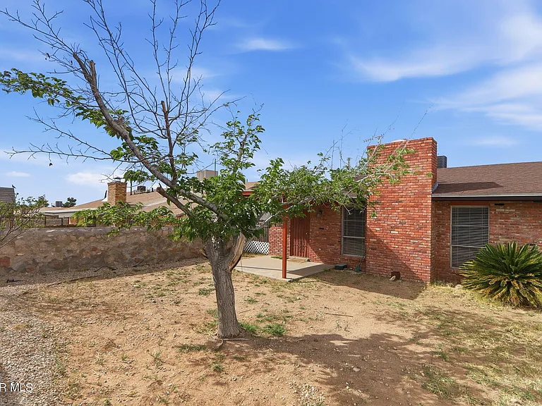 6613 Escondido Dr #B — Photo 27