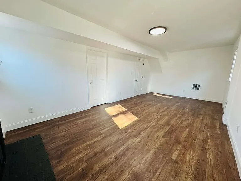 1001 Archdale Dr — Photo 20