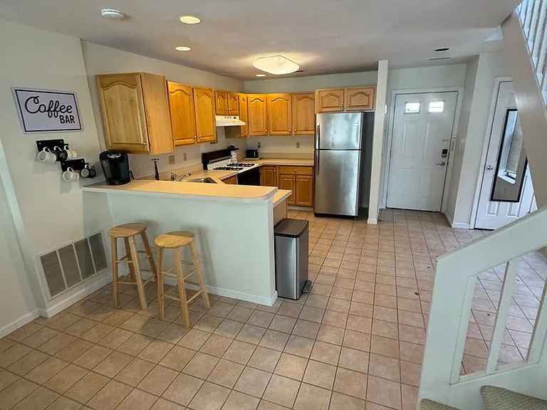 133 Walton St — Photo 13