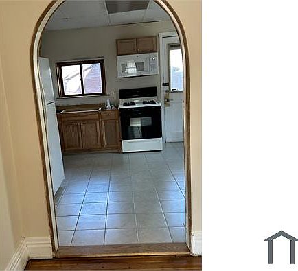 5th image of 264 Sherman St #264