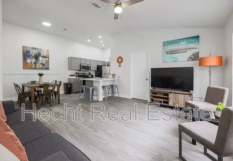 2308 Fuzz Fairway #B — Photo 6