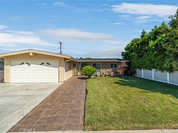 11027 Abbotsford Rd, Whittier, CA 90606