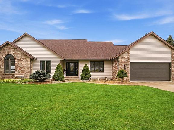 3rd image of 1213 Hidden Brook Dr