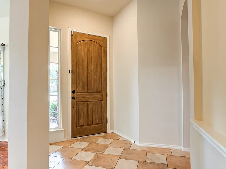 4802 Amherst St — Photo 4