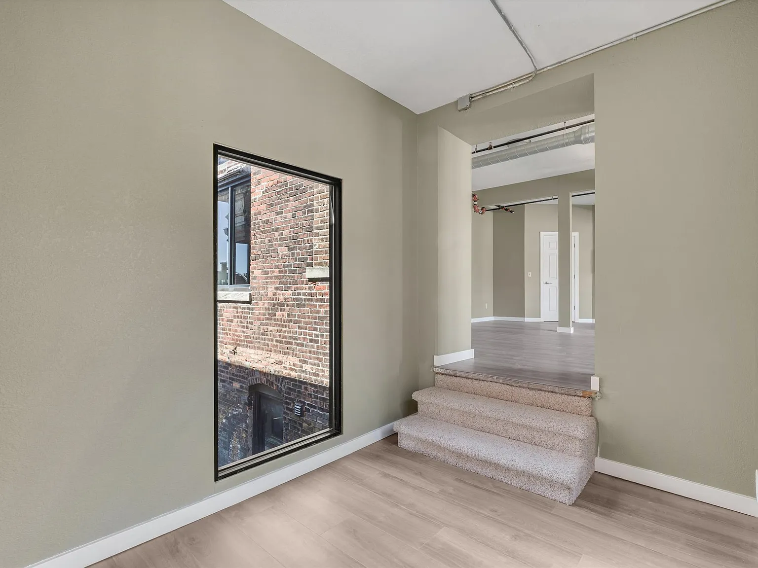 Studio, 1000 sqft, $1,100 — Photo 4
