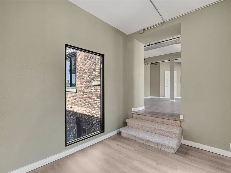400 N Main St #303 — Photo 4