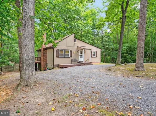 12370 Algonquin Trl, Lusby, MD 20657