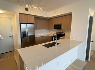 17071 W Dixie Hwy #B414, North Miami Beach, FL 33160
