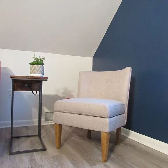 Upstairs Bedroom 2