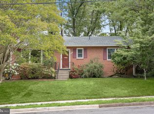 877 N Nottingham St, Arlington, VA 22205