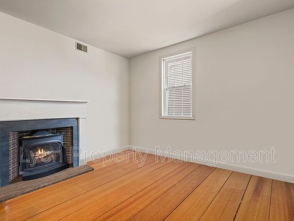 3rd image of 52-54 Arnold St